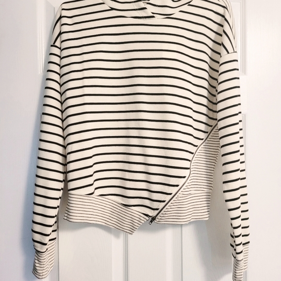 Doe and Rae Hoodie -L - asymmetrical stripped - Picture 4 of 4